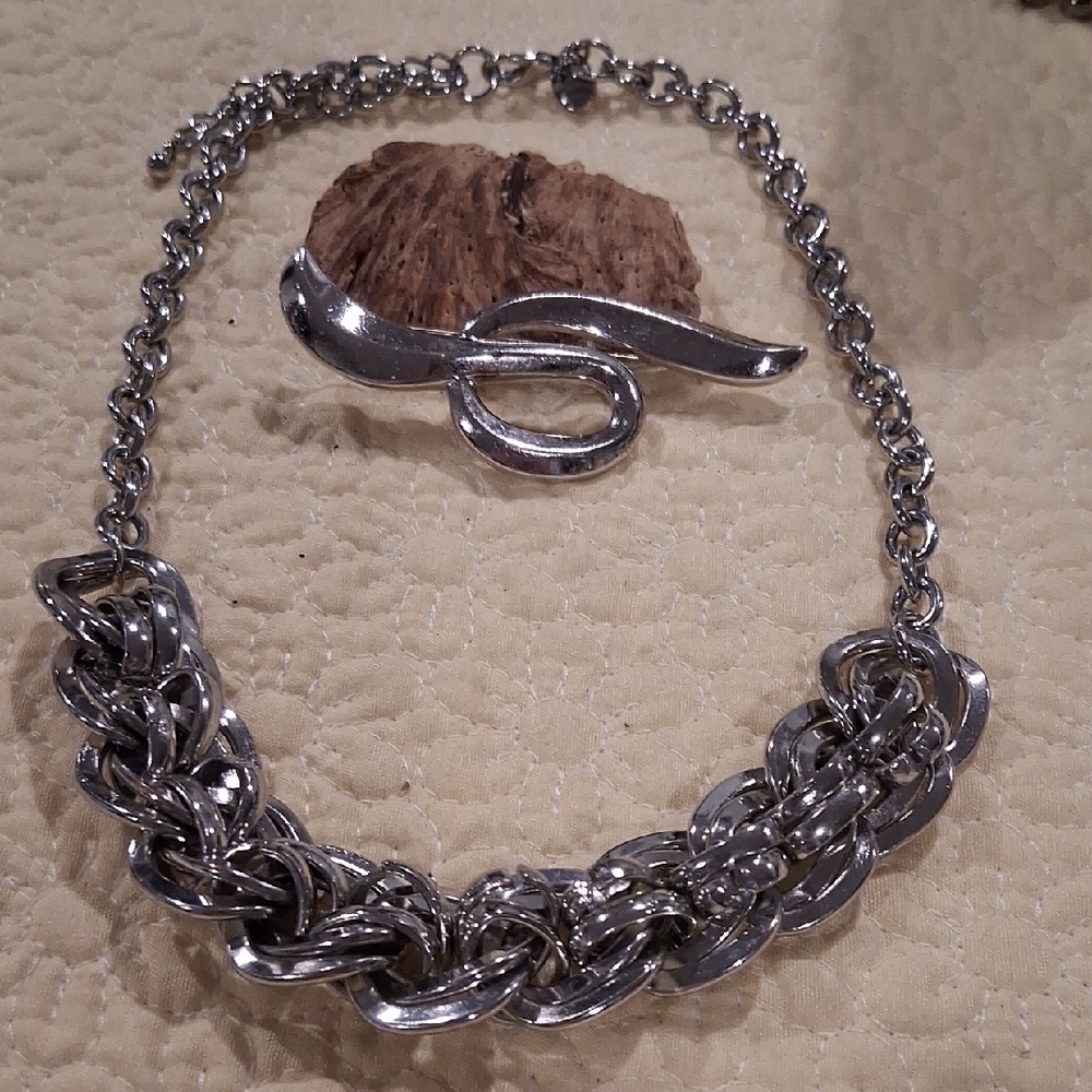 Silvertone Charlie Oval Link Necklace & Unbranded Brooch
